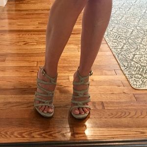 Jessica Simpson high heels